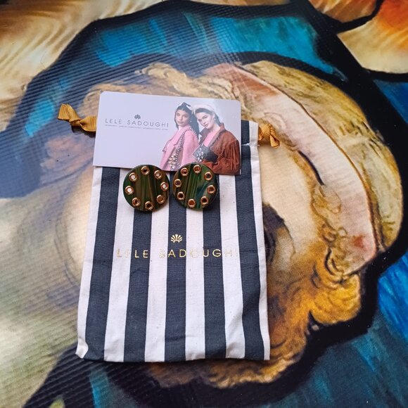 NWT Lele Sadoughi Distinctive Pine Green Circle Disk Gold Accent Post Earring - Picture 2 of 6